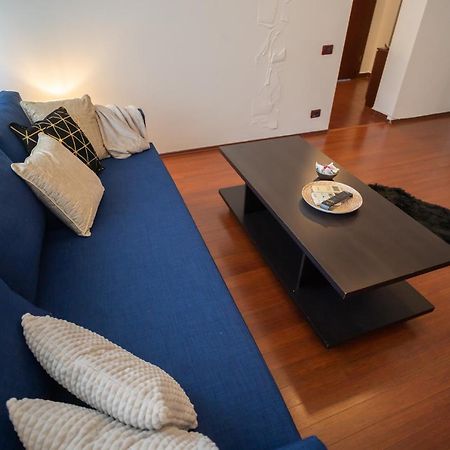 Spacious 2Br Dristor Apartment 布加勒斯特 外观 照片