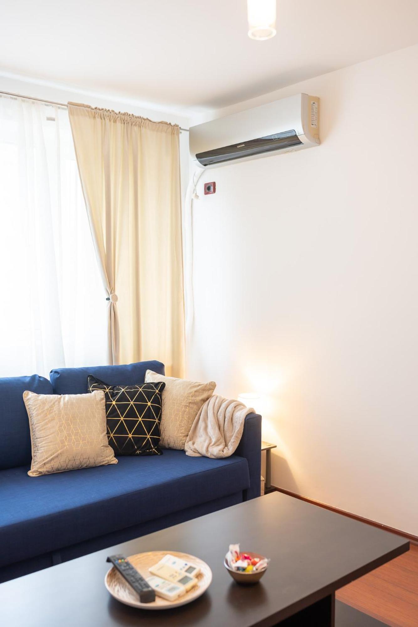 Spacious 2Br Dristor Apartment 布加勒斯特 外观 照片