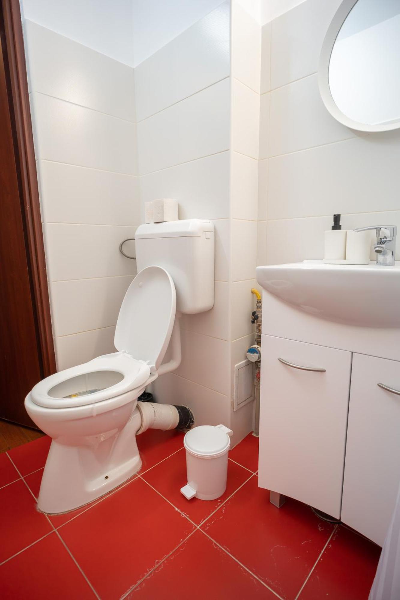 Spacious 2Br Dristor Apartment 布加勒斯特 外观 照片