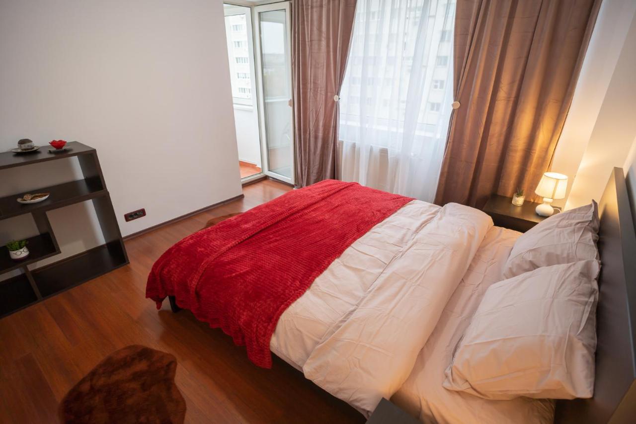 Spacious 2Br Dristor Apartment 布加勒斯特 外观 照片