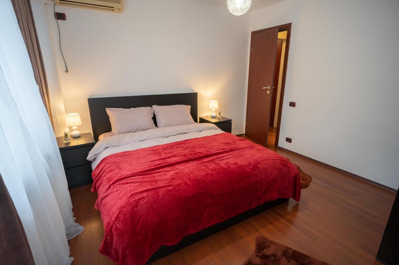 Spacious 2Br Dristor Apartment 布加勒斯特 外观 照片