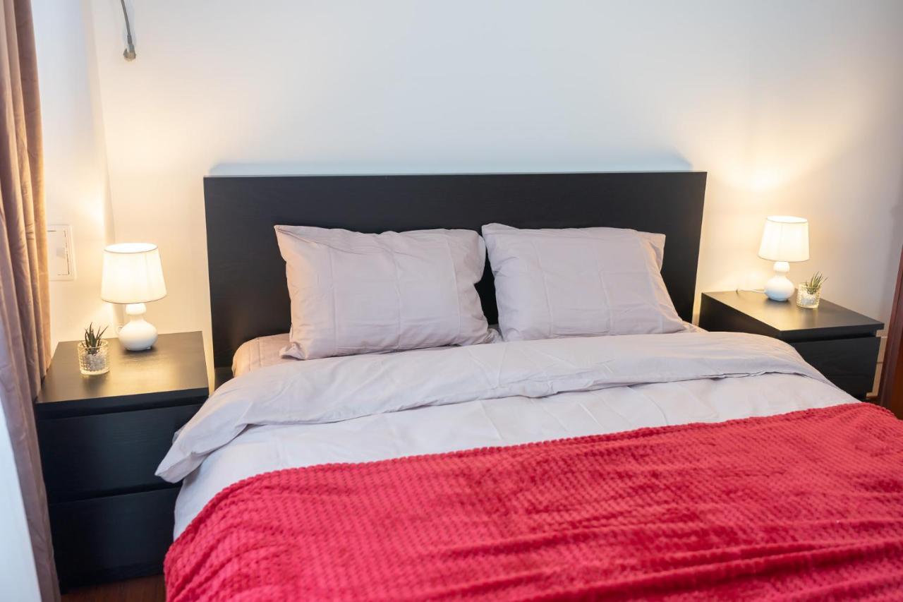 Spacious 2Br Dristor Apartment 布加勒斯特 外观 照片